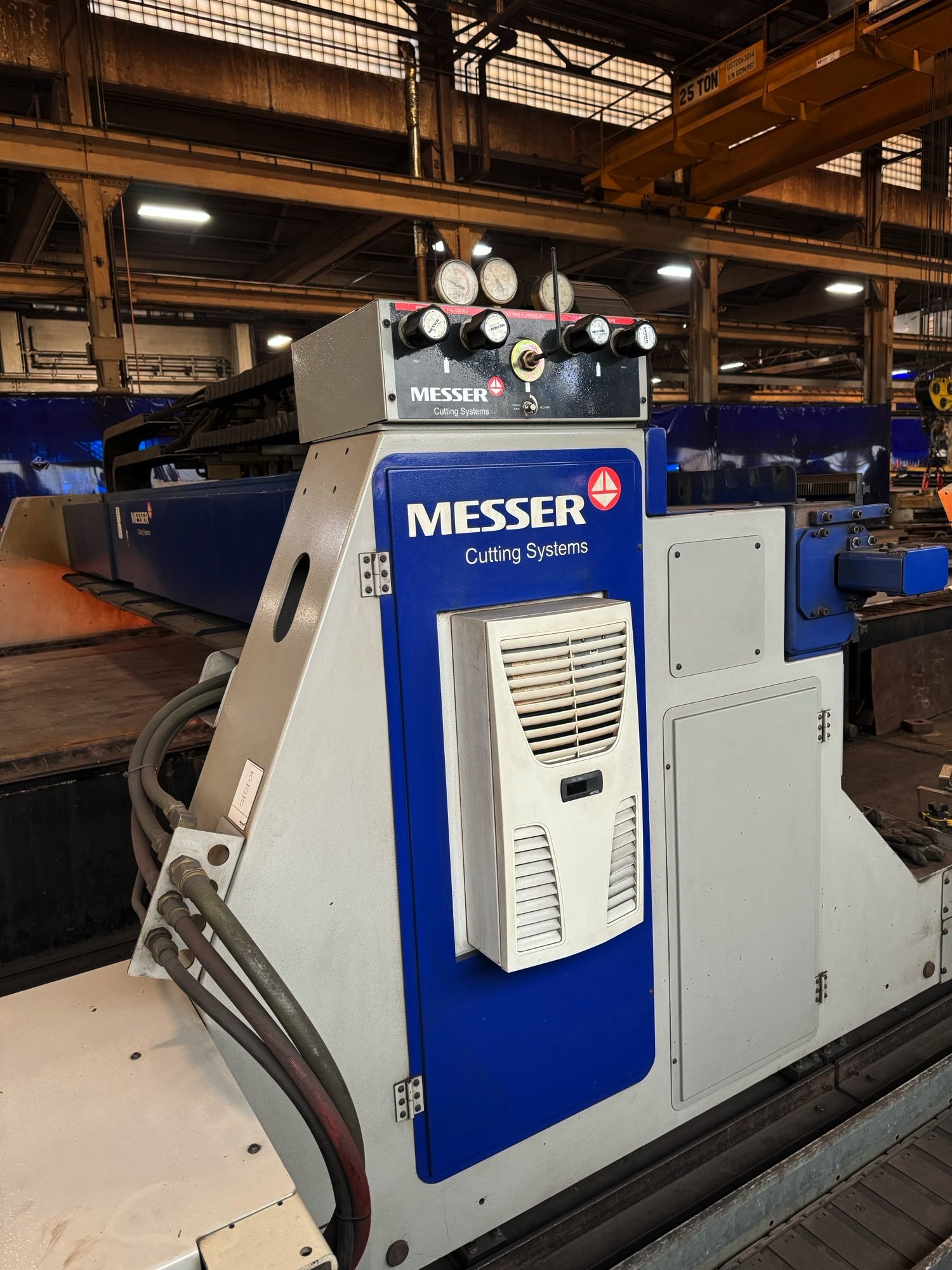 10' X 40'  2014  Messer Titan III 12/8L Oxygen Cutting System 